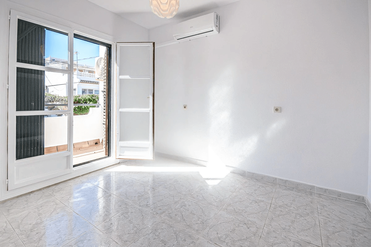 Villa til salg i San Miguel De Salinas
