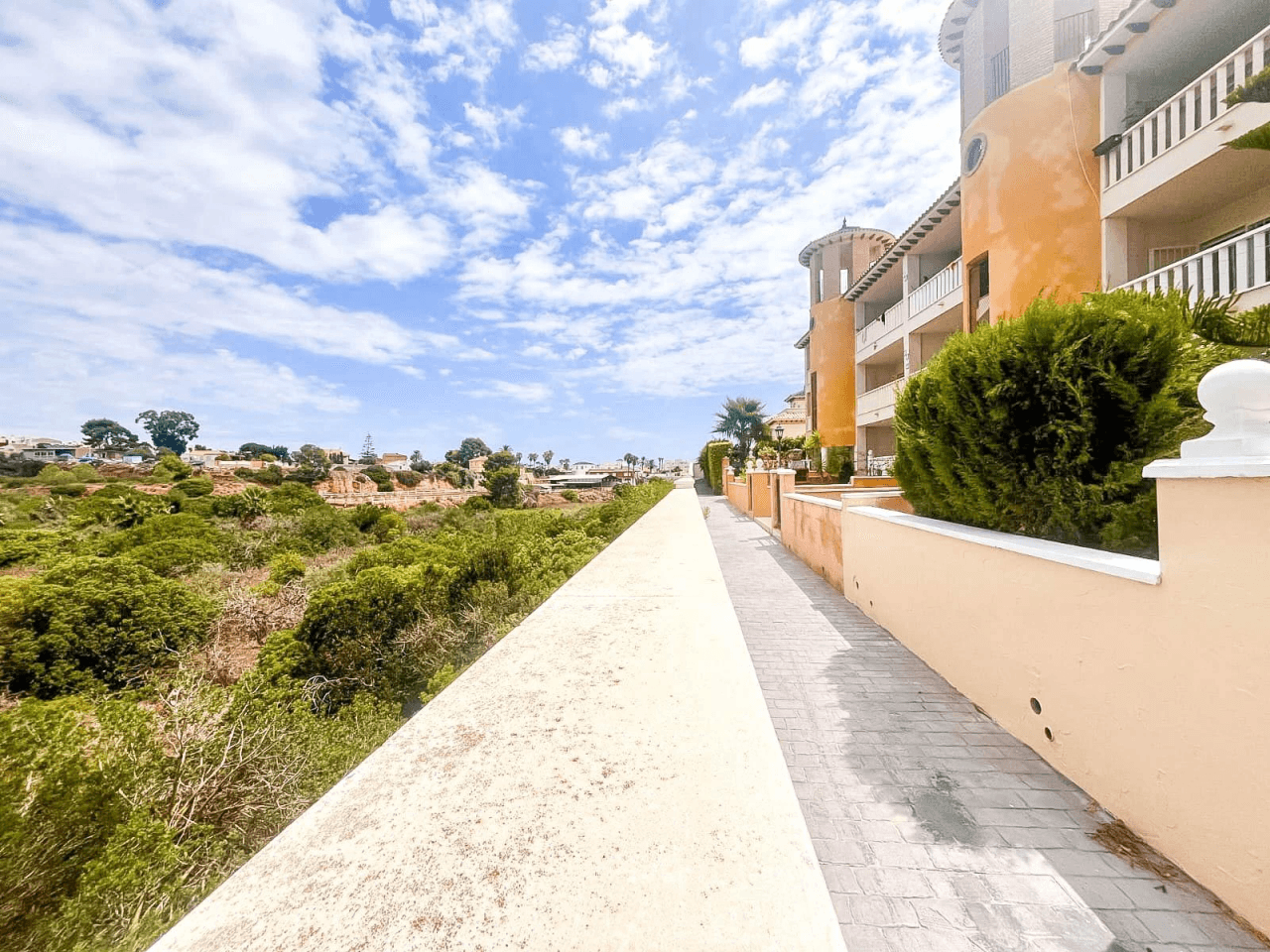 Bungalow til salg i Orihuela Costa