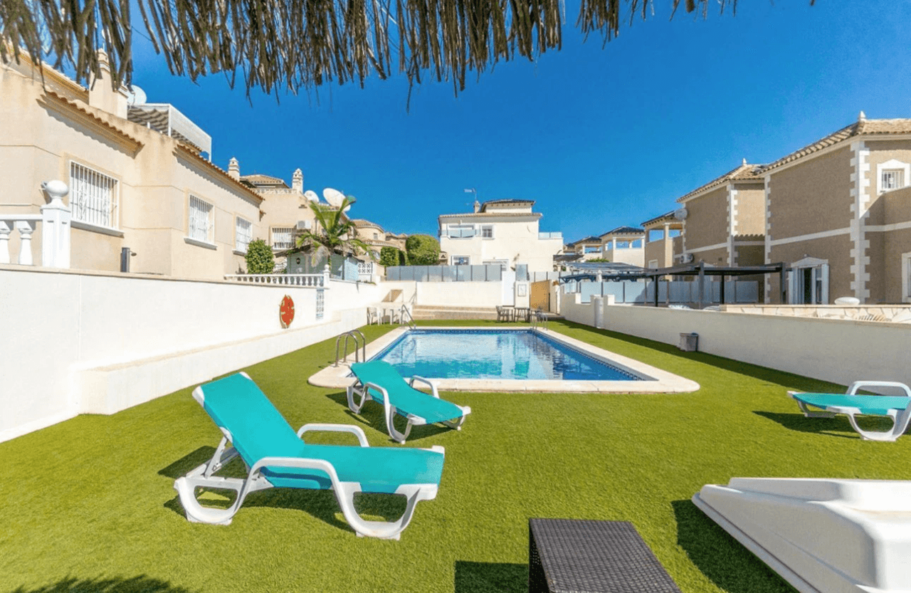 Bungalow til salg i San Miguel De Salinas