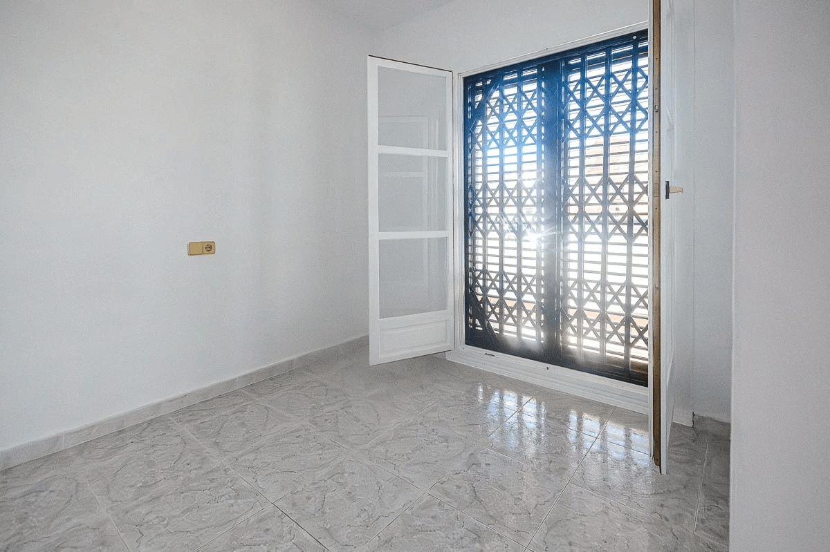 Villa til salg i San Miguel De Salinas