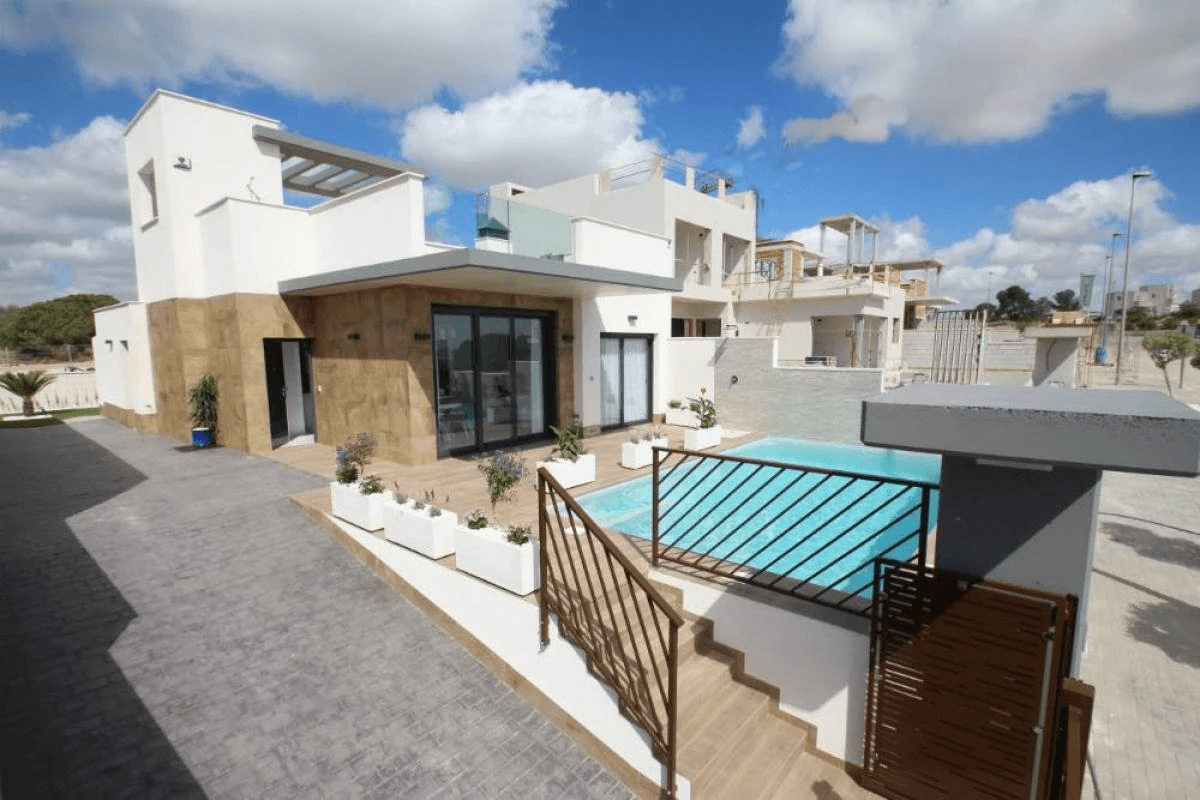 Villa til salg i San Miguel De Salinas