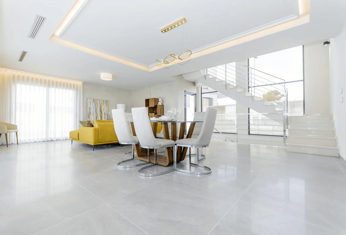 Villa til salg i San Miguel De Salinas