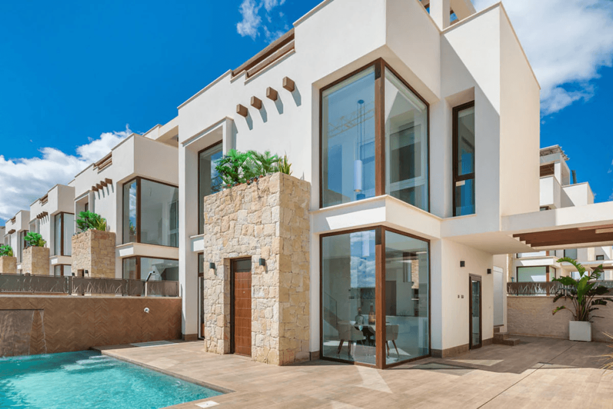 Villa for sale in Los Montesinos