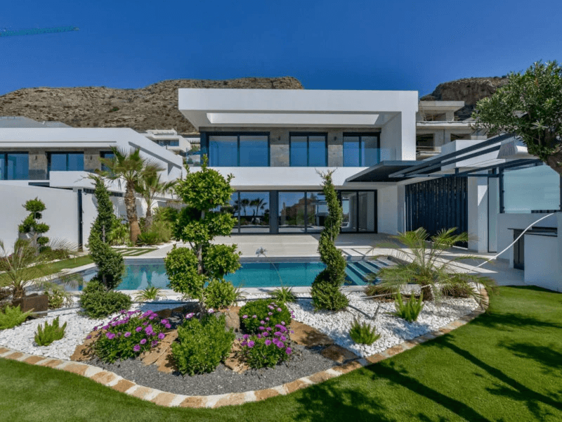 Villa til salg i Finestrat