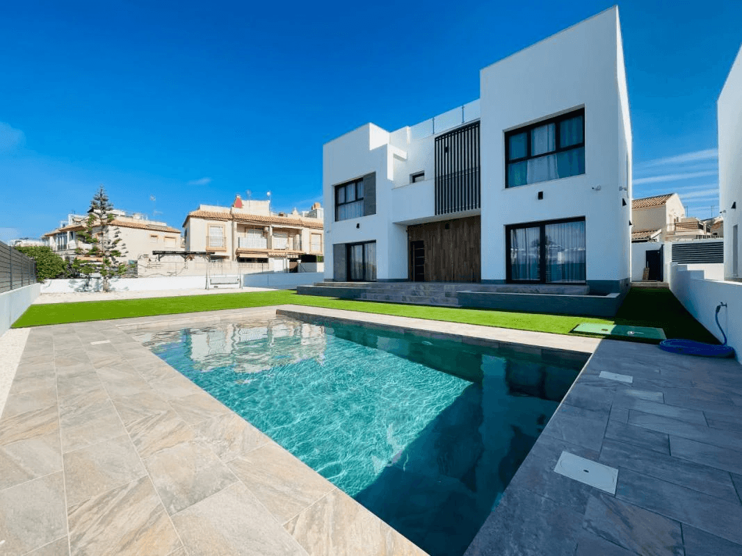 Villa til salg i Torrevieja