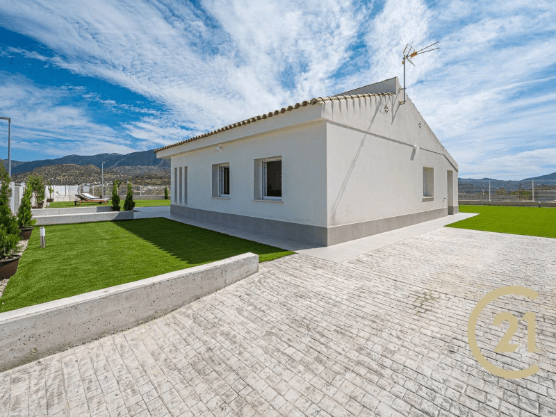 Villa til salg i Viñuela