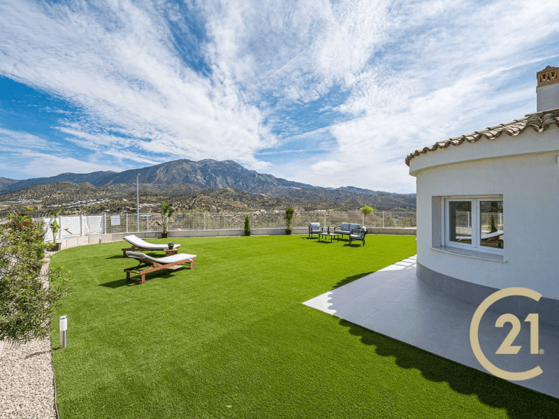 Villa til salg i Viñuela